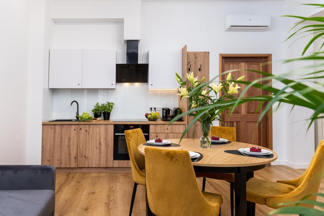 Beautiful Cracow Apartments By Cozyplace Krakow Dış mekan fotoğraf