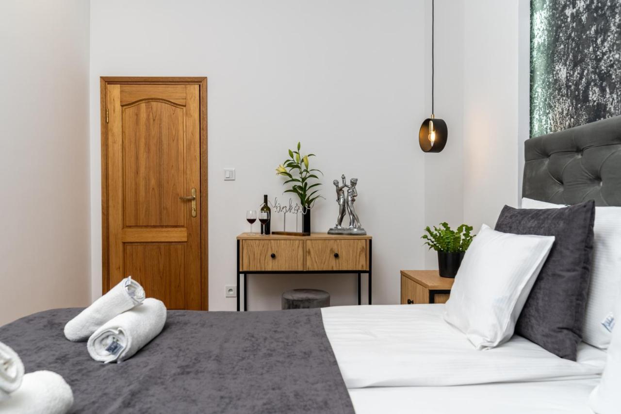 Beautiful Cracow Apartments By Cozyplace Krakow Dış mekan fotoğraf