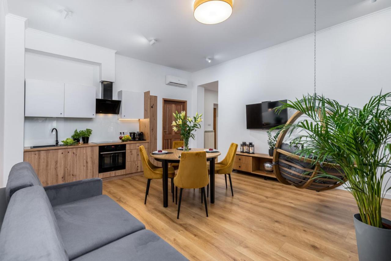 Beautiful Cracow Apartments By Cozyplace Krakow Dış mekan fotoğraf