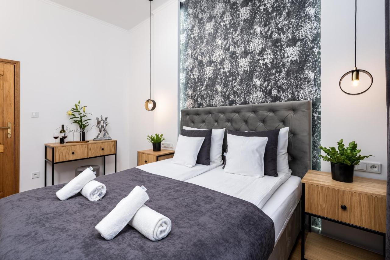 Beautiful Cracow Apartments By Cozyplace Krakow Dış mekan fotoğraf