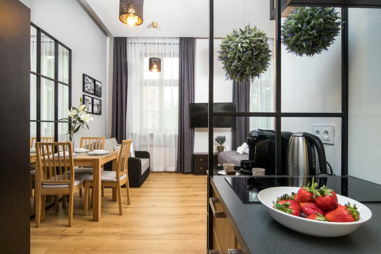 Beautiful Cracow Apartments By Cozyplace Krakow Dış mekan fotoğraf